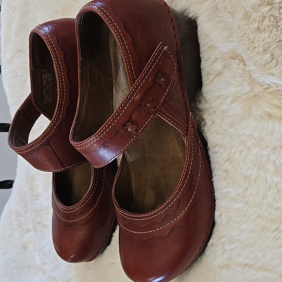 Dansko Burgundy Mary Jane Shoes - Picture 3 of 4